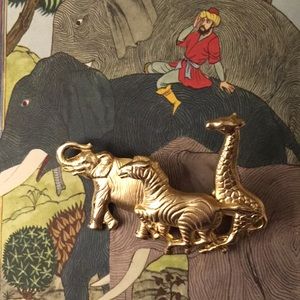 PREMIERE DESIGNS Vintage Endangered Animals Brooch
